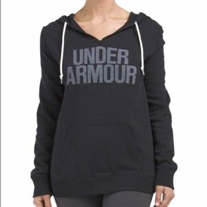 Black under armour sweatshirt